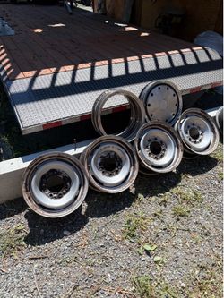 Chevy 8 lug wheels and hub caps