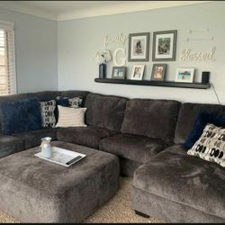 Ballinasloe Smoke RAF Sectional Ashley /couch 1199