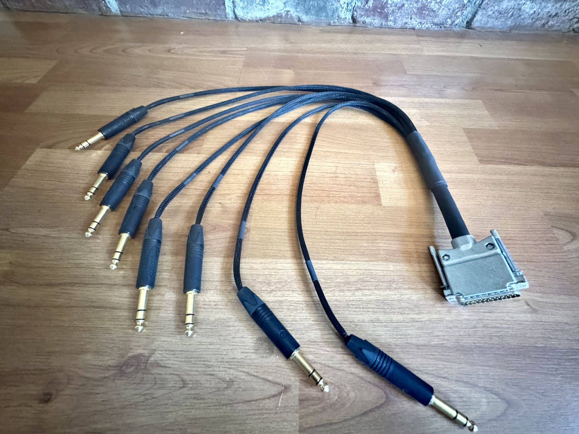 DB 25/D-Sub to 1/4” Pro Audio LA TRS Mogami 3162 Digitally-Rated Snake & Neutrik Gold Connectors