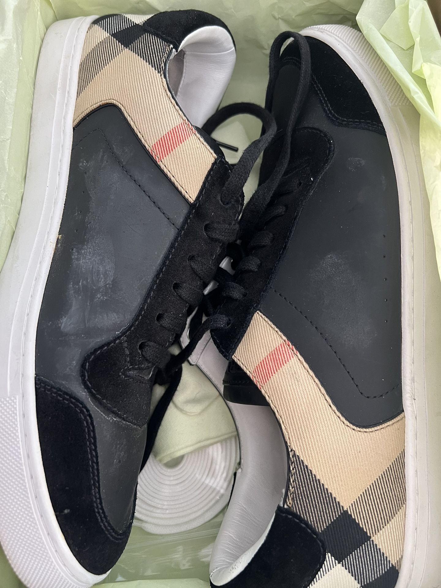 Burberry Sneakers