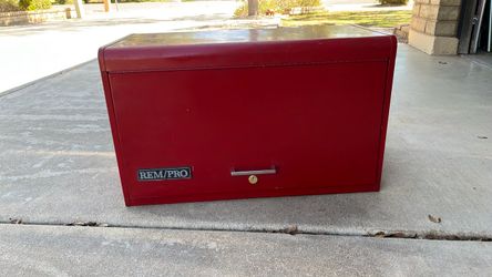 REM/PRO Red Metal Tool Box