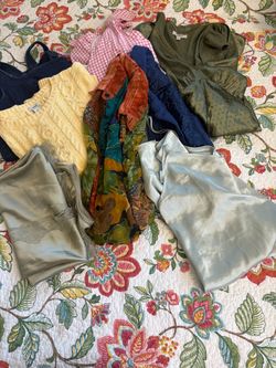 Women’s clothing bundle for the whimsical girlie: M& L