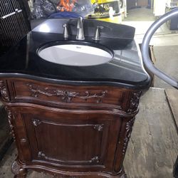 Small Bathroom Vanity $200 Excellent Used Condition Delivery Included Broward Or Palm beach
