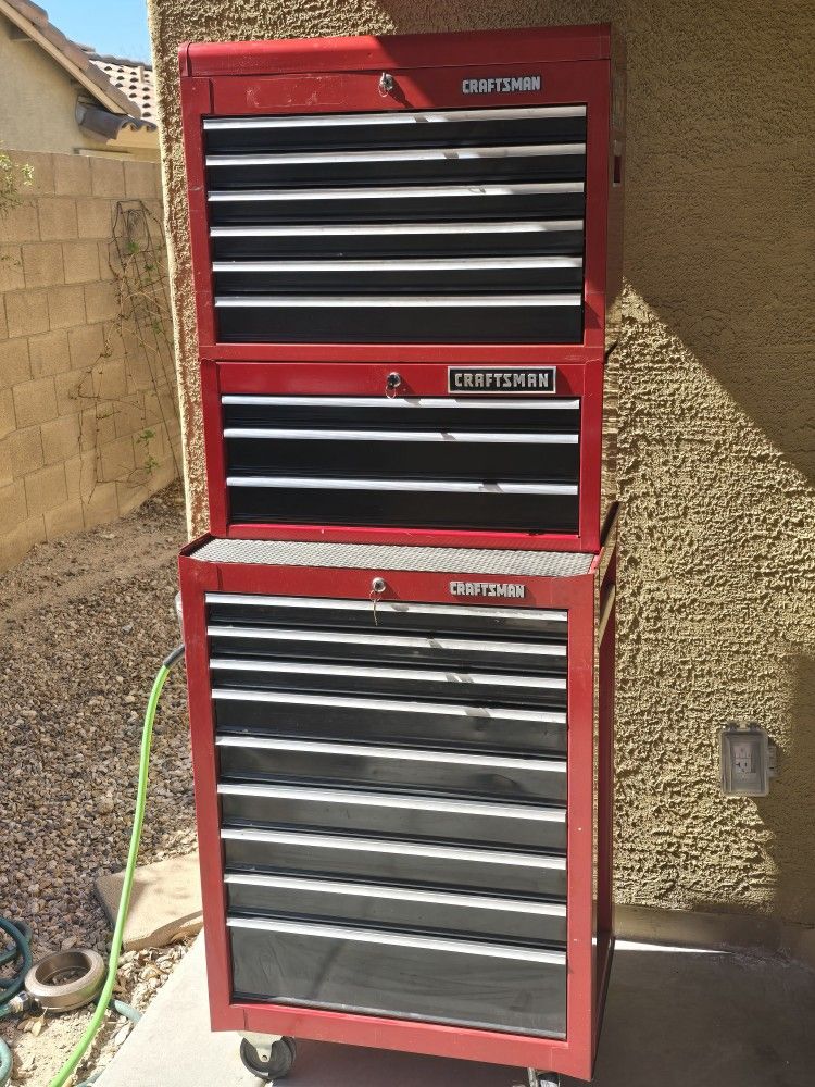 Craftsman 18 Drawer, 3 Piece Tool Chest