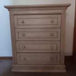 Baby Cache Dresser