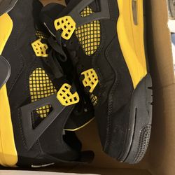 Jordan 4s