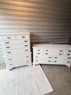 Dresser Set