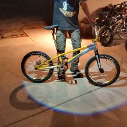 RIFT XXL Custom Build Race Bike Only Speed line Forks & Hub, Envy Wheels, Tioga Power Block Tires 20 x 1.95  LSP Cranks, Brake Bars & Bottom Brackets.