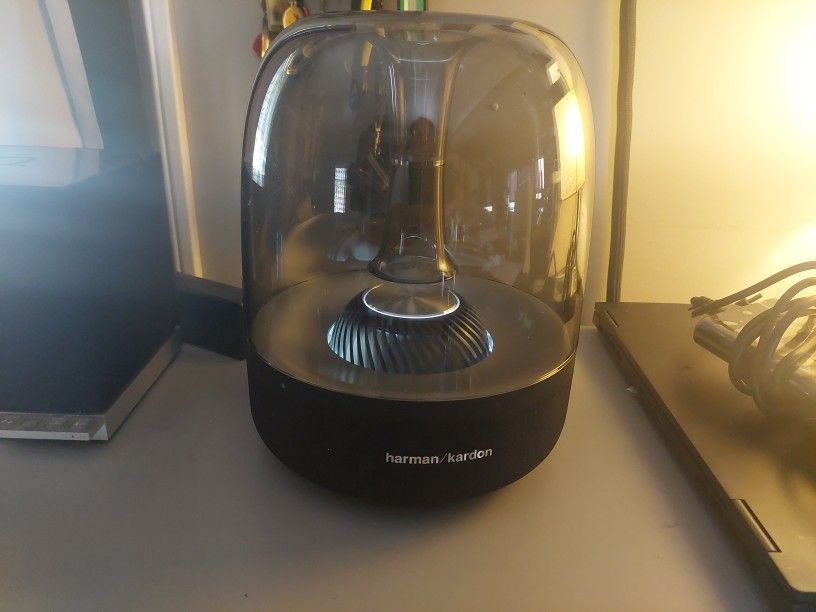 Harman Kardon Aura Studio 2
