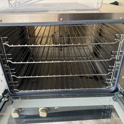 🔥 COMMERCIAL OVEN: Cadco / Unox Convection Oven - $350