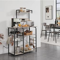 Bakers Rack W/ Power 615128