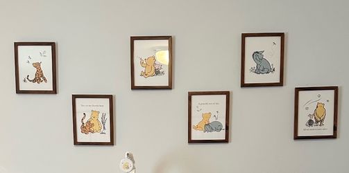Winnie the Pooh pictures with frames