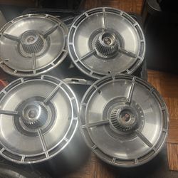 Chevy Impala SS Hubcaps