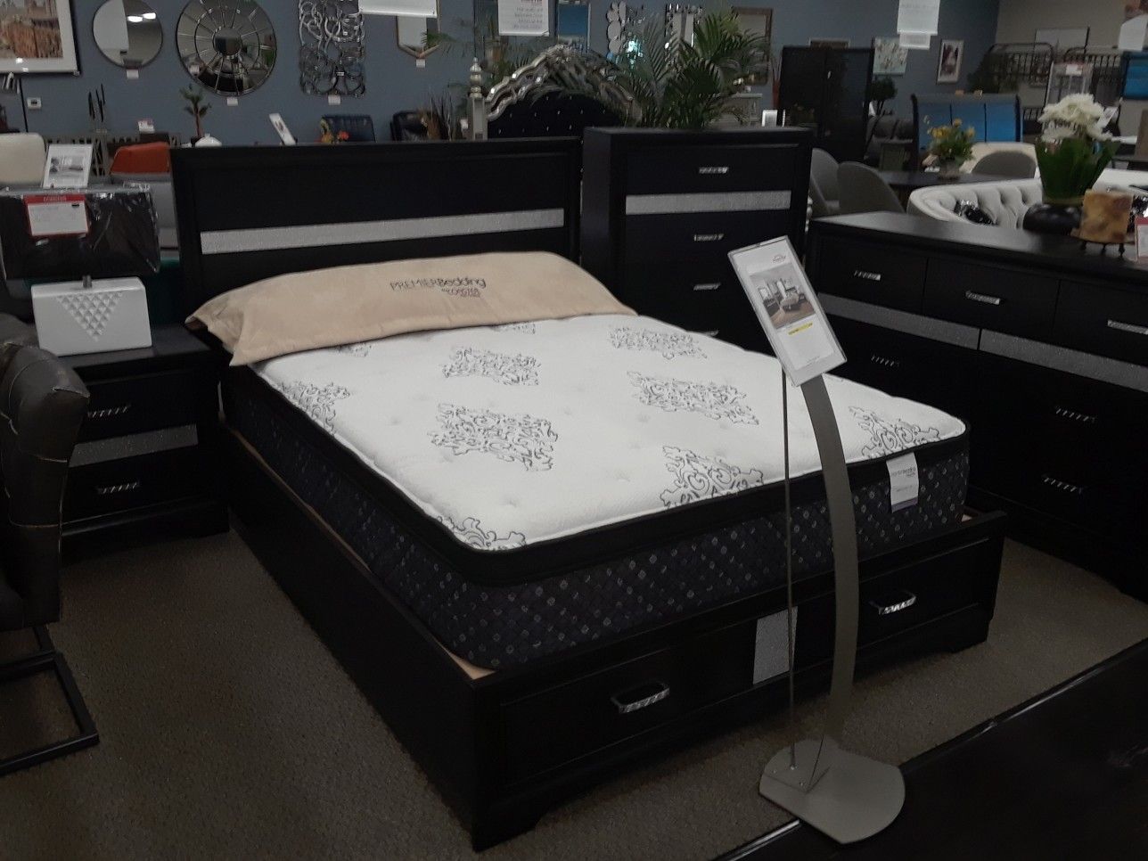 4 piece queen bedroom set comes with a queen bed frame a dresser mirror and nightstand