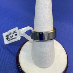 Black Stainless Steel Ring. Size 9