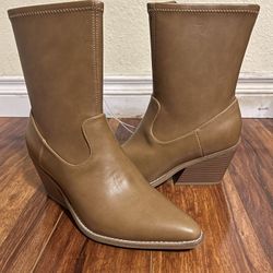 Women's Aubree Ankle Boots with Memory Foam Insole - Universal Thread Tan Sz9W