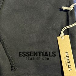 Essentials Shorts Black M