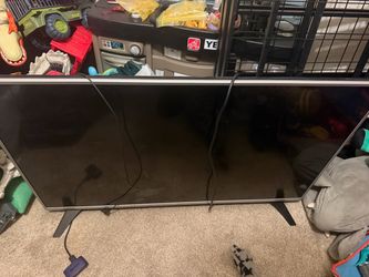 43" LG TV with Roku box