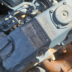 Kubota 3KBXL02 Engine / Incomplete Air Compressor 