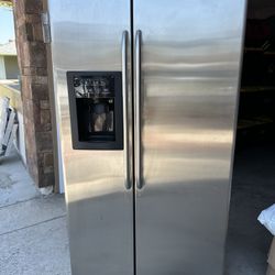 GE Refrigerator