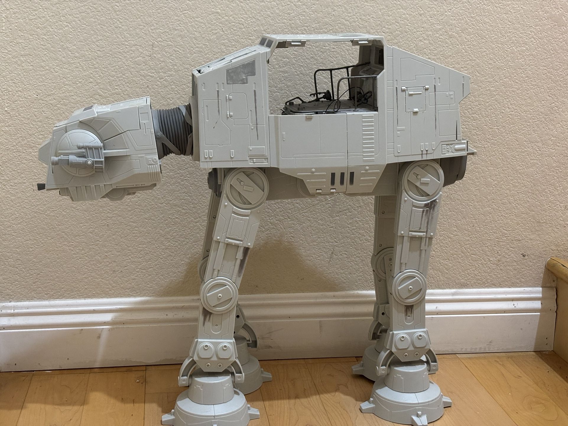 Star Wars AT-AT Walker 2010 Legacy Collection Hasbro 24” Lights Sounds Works