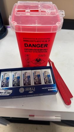 Blades and container