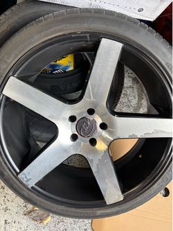 22 inch rims VCT with spike lugs
