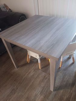 Dinning table