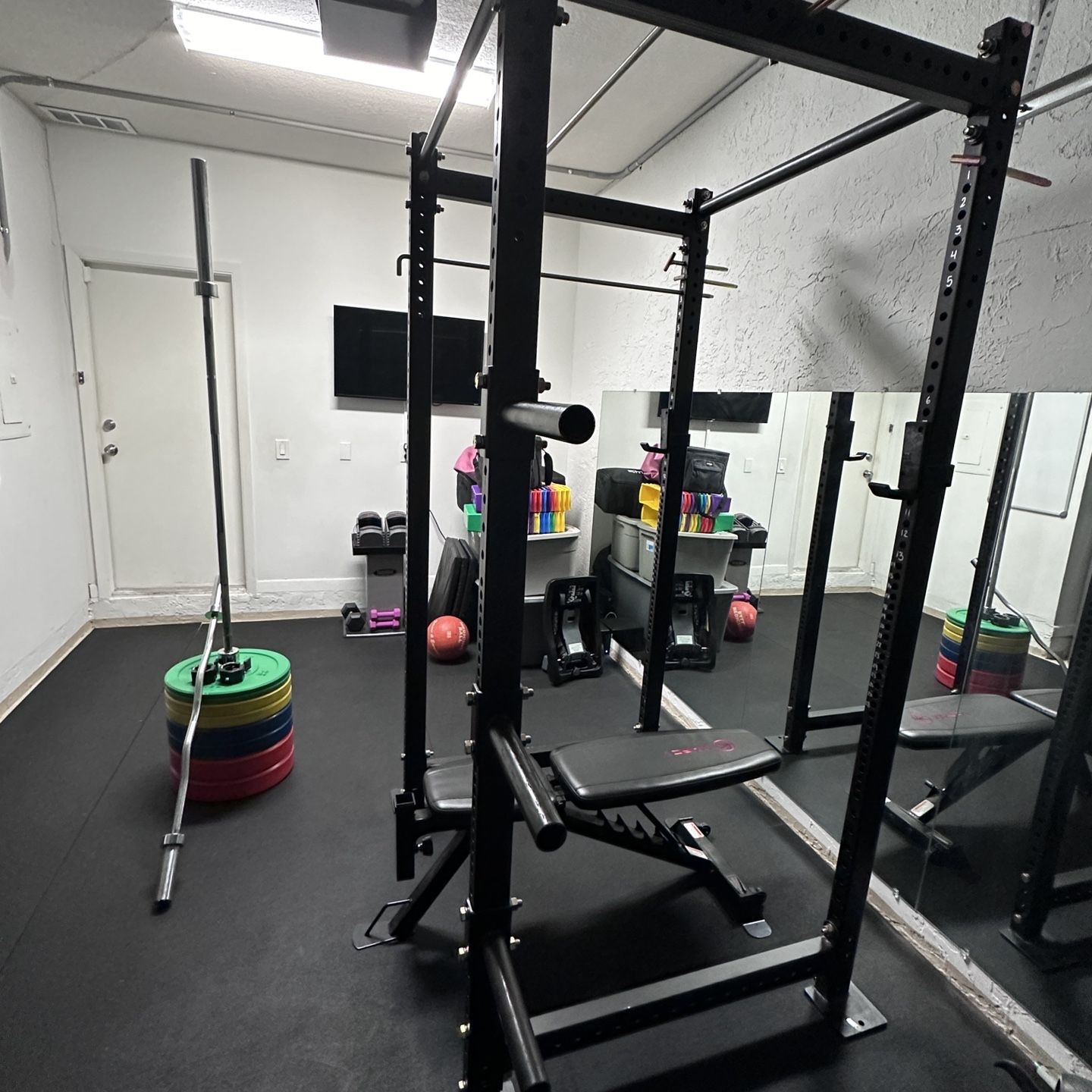 Titian T2 Power Rack With Bumper Plates