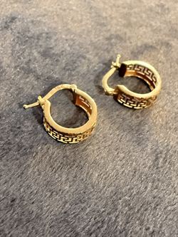 18k Saudi Gold