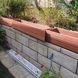 Planters Redwood 10 Of Them