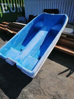 8' Livingston dinghy