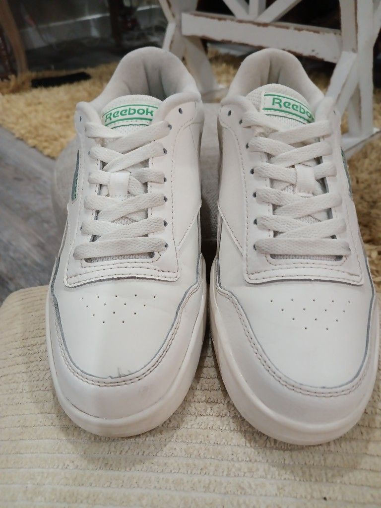 White Reebok Sneakers 