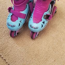 FROZEN ROLLERBLADES SIZE 6/9
