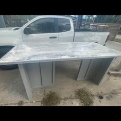 Solid Wood & Resin Bar Table – Custom High-End Design (Counter/Bar Height) Delivery And Installation Included  In The Price 