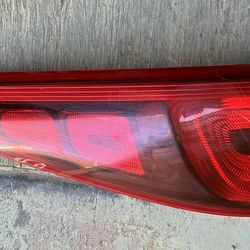 Kia tail light