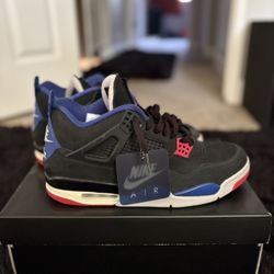 Air Jordan 4 Retro - Size 11
