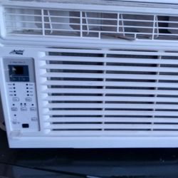 Artic King Window Unit New Hardly Used  Two Wks