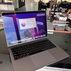 Apple 13” MacBook Air 2019 Core i5 8GB Ram 128SSD! 90 day warranty! We offer financing!