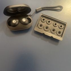 Raycon Bluetooth Earbuds ($125 Card, $100 Cash)