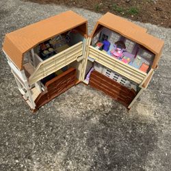 Disney Hannah Montana Doll Malibu Beach House