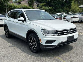 2021 Volkswagen Tiguan (Sunroof/Leather)