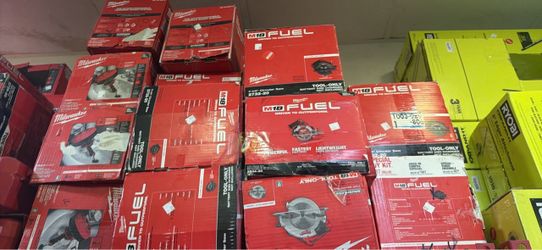 Milwaukee 18 volt cordless 7-1/4” circular saw