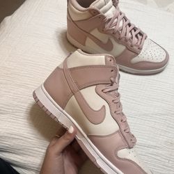 WMNS dunk high ‘Pink Oxford’ 