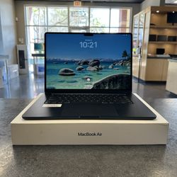 15” MacBook Air — 3.49GHz M2 / 16GB RAM / 512GB SSD (Midnight)