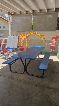 Heavy duty kids picnic table