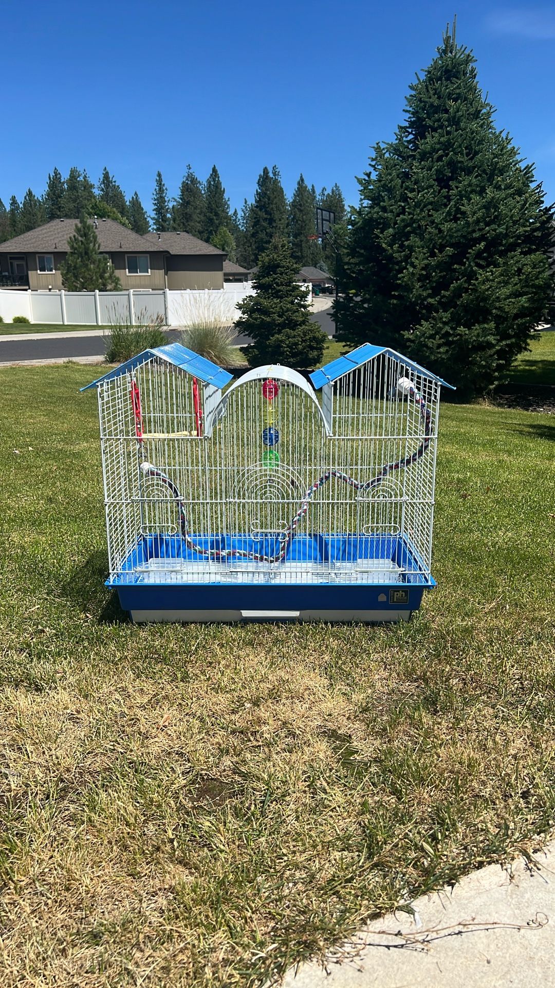 Bird cage- Parakeet and Finch.