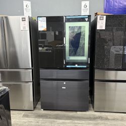 Samsung - Bespoke 29 cu. ft. 4-Door French Door Refrigerator with AI Family Hub+ - Charcoal Glass & Black/Charcoal 