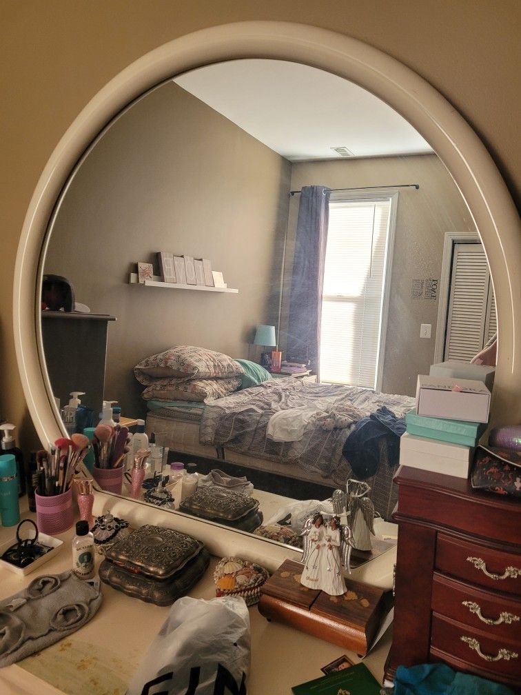 Round Dresser Mirror
