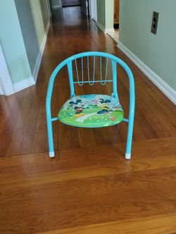 Mickey & Minnie Mouse Child's Chair  DISNEY
